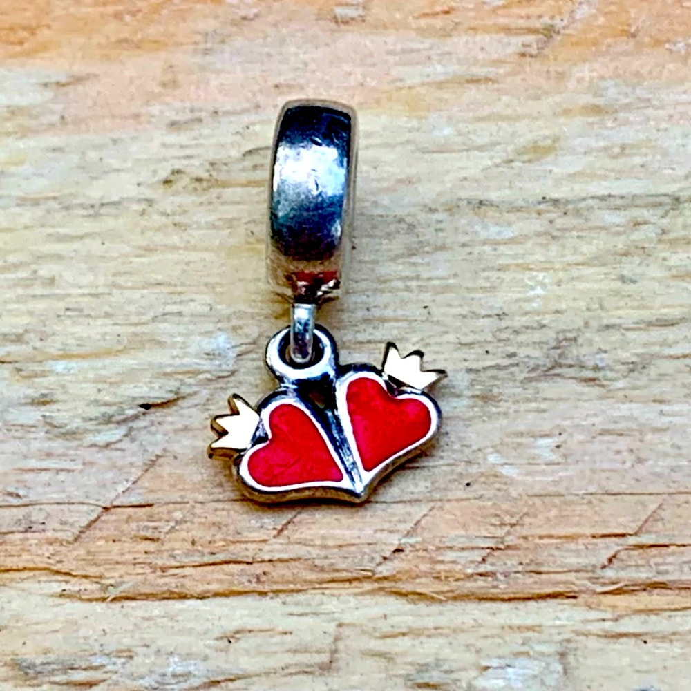 PANDORA Retired hearts and crowns charm